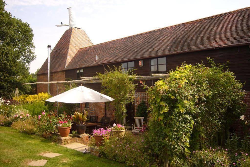 Bishopsdale Oast Bed & Breakfast Ашфорд Екстериор снимка