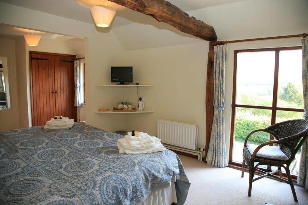 Bishopsdale Oast Bed & Breakfast Ашфорд Екстериор снимка